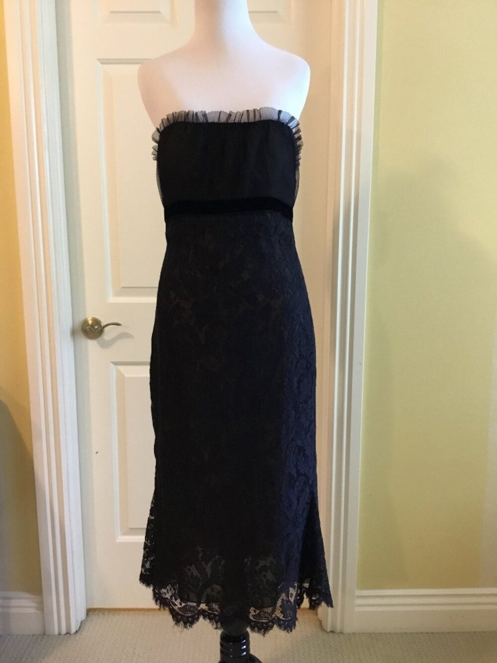 Vera Wang Black Strapless Floral Lace Ruffle Midi Evening Dress